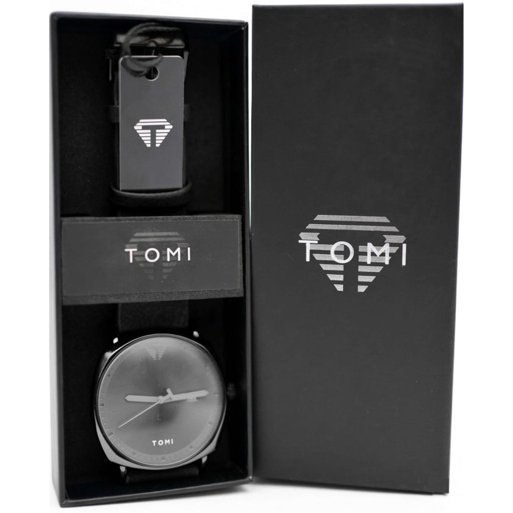Black watch and keychain set with Tomi branding